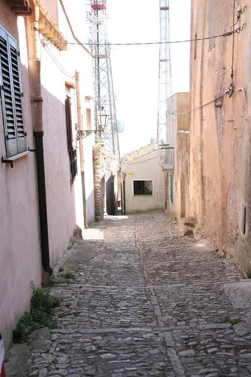 Appartamentino Pomelia Erice Exterior photo